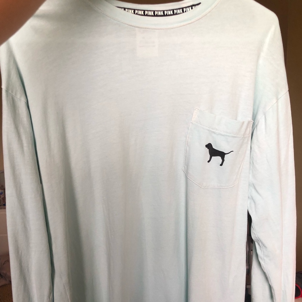 Light comfortable Long sleeve vs pink crew neck